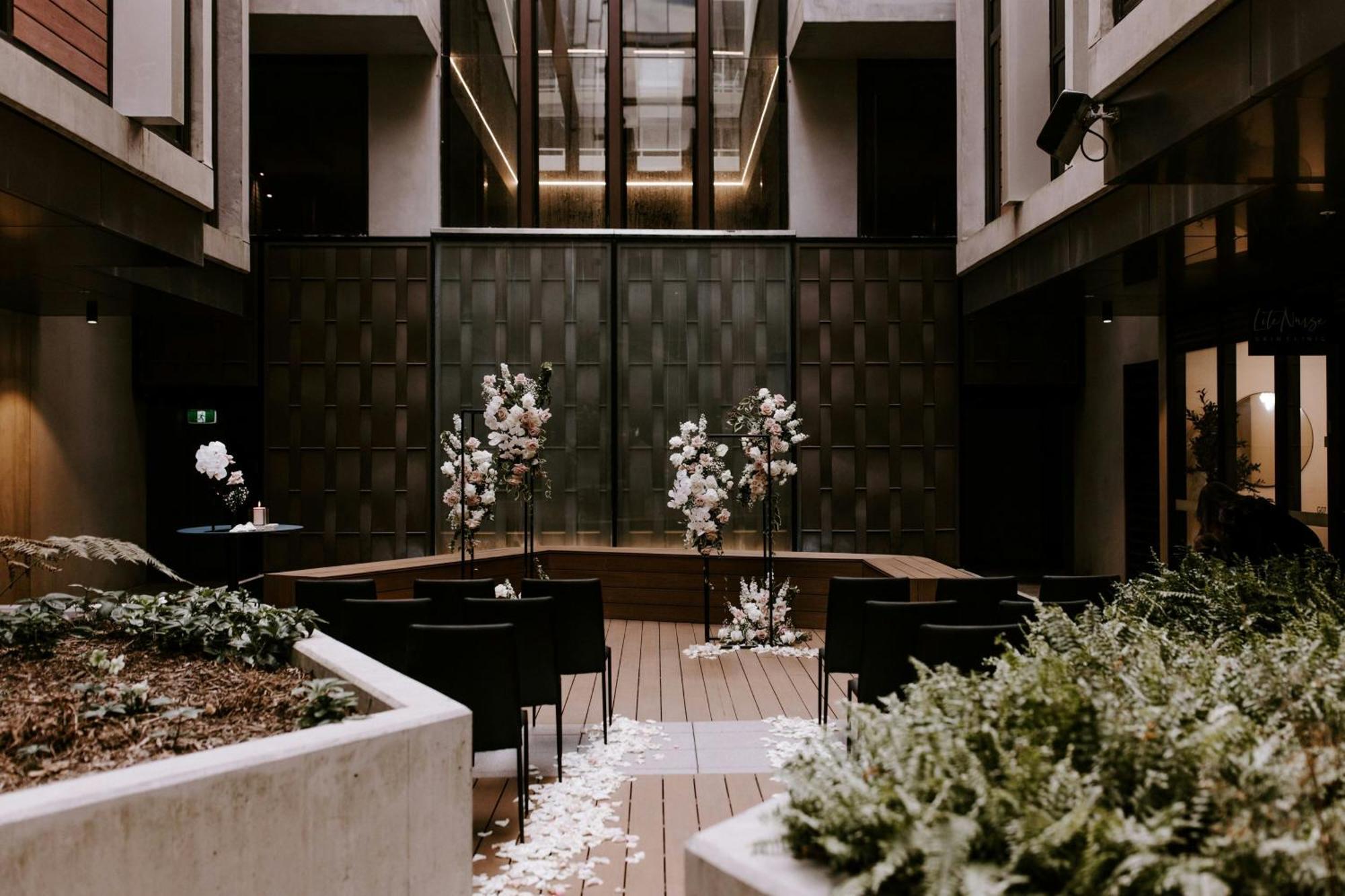 Midnight Hotel, Autograph Collection Canberra Esterno foto The interior of the hotel
